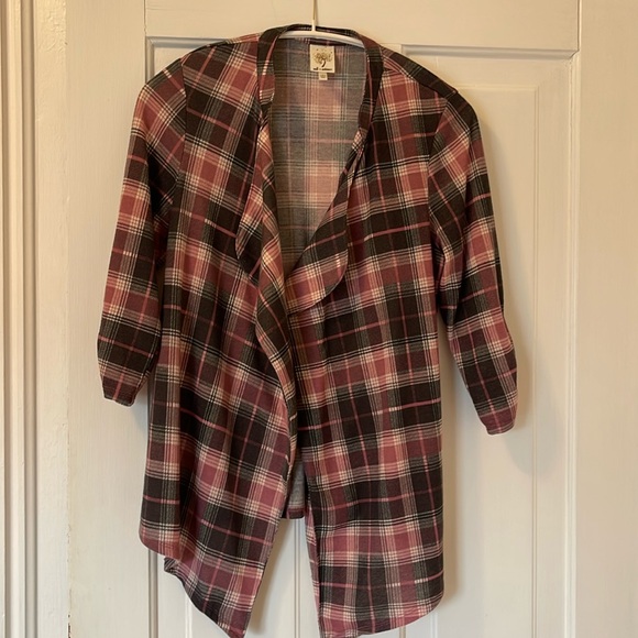 Bundle 2 Listings for $15😀Cute Plaid Shirt - Picture 1 of 10